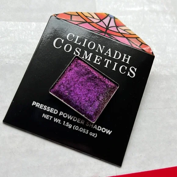 Clionadh Cosmetics Gothic - Picture 2 of 4